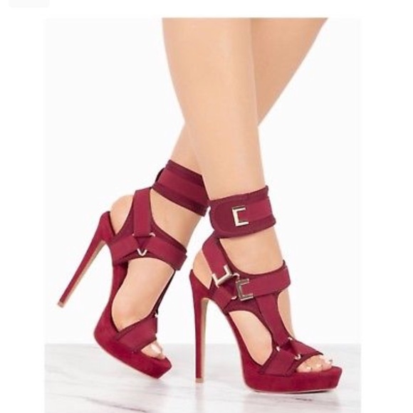 Shoes - 🔥New🔥Burgundy Platform Strappy Heels. All sizes